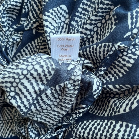 Toko Maxi Dress with Leaf Pattern Blue/White - Picture 11 of 16